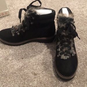 Esprit black ankle boot